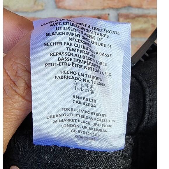 Free People Shark Bite Raw Hem Washed Black Skinny Jeans 27 - Picture 7 of 10